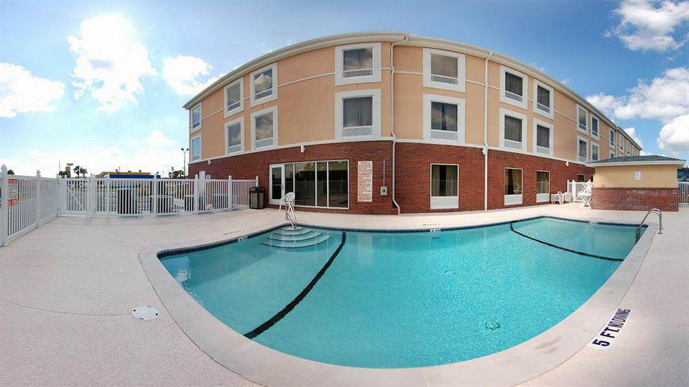 Clarion Pointe Hinesville Near Fort Stewart エクステリア 写真