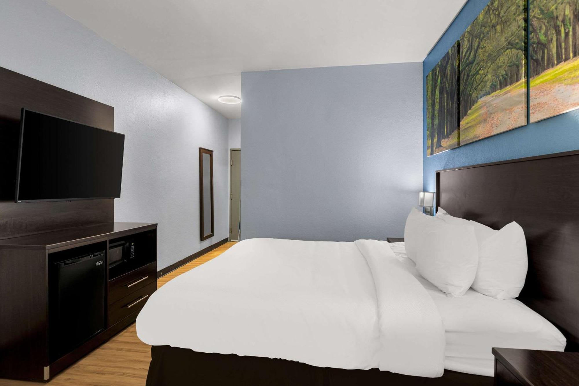 Clarion Pointe Hinesville Near Fort Stewart エクステリア 写真