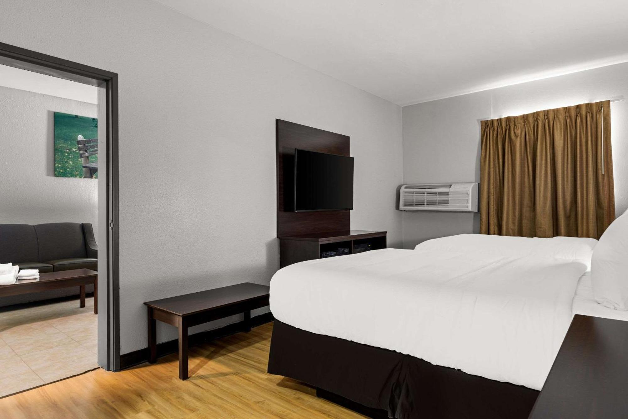 Clarion Pointe Hinesville Near Fort Stewart エクステリア 写真